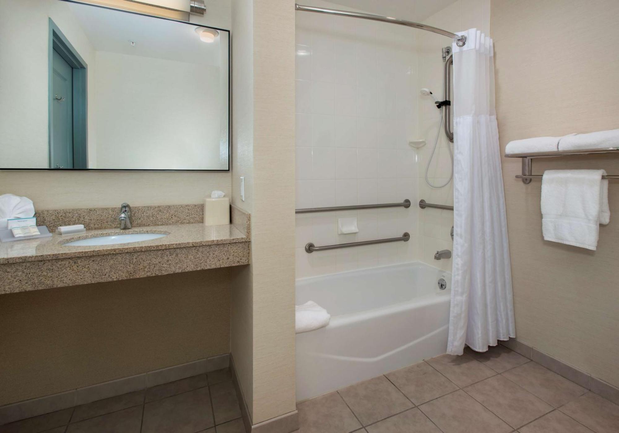 Hotel Hilton Garden Medical Center 3*